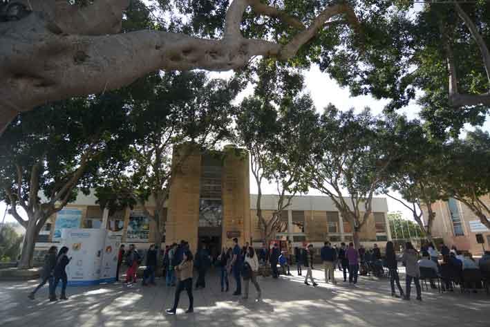 Budget 2017: Traffic and environment main concerns for university students - Malta Independent Online
