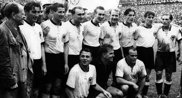 The World Champions: Coach Sepp Herberger and the German National Team after winning the 1954 FIFA World Cup in Berne, Switzerland. Photo: FIFA