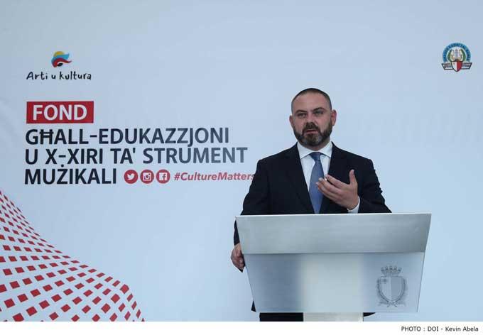 Launch of a new fund for the purchase of musical instruments by band ...