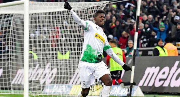 German Bundesliga Embolo Scores 2 To Lift Gladbach Back To Top Of