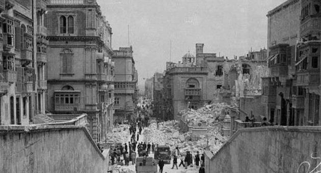 Clearance of debris in Valletta during 1942