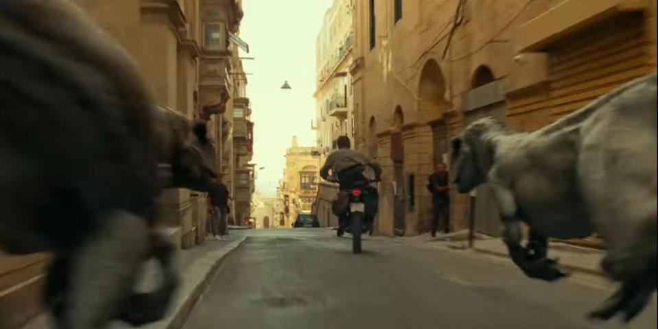 Dinosaurs In Valletta Watch Jurassic World Dominion Trailer Released Today The Malta 