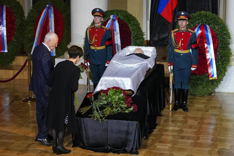 UPDATE (3): Gorbachev buried in Moscow in funeral disrespected by Putin