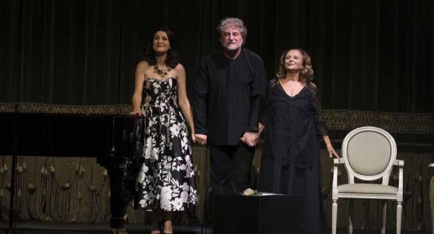 The tenor with the pianist and the actress