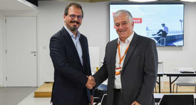 David Valenzia, Territory Senior Partner (right) with Sinan Erkiner, Regional Vice President MMEA region at Salesforce (left) 