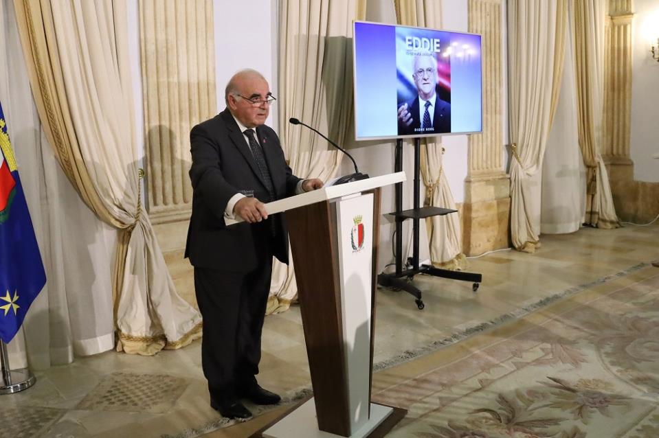 President George Berra publishes a book called ‘Eddie – Iswa Zilba Jugul’