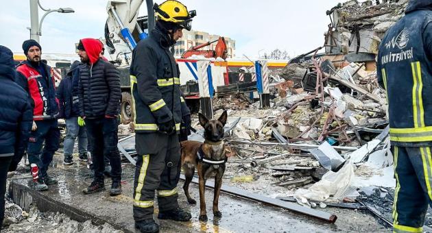 Updated: Civil Protection Department team in Turkey carrying out rescue ...