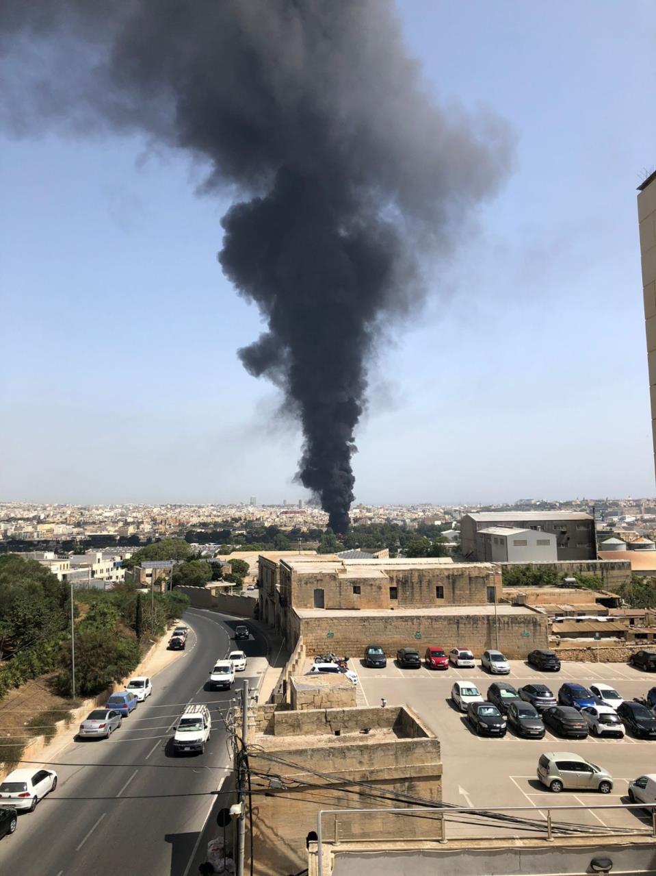Fire causes large plume of smoke in Marsa - The Malta Independent