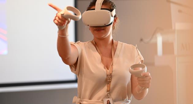 MFSA employee gets immersed into a Virtual Reality experience during an internal workshop organised by the Financial Supervisors Academy.