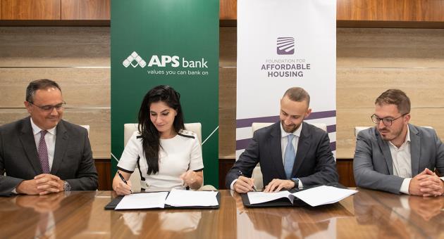 Left to right: Mr Giovanni Bartolotta (Chief Risk Officer, APS Bank), Ms Liana DeBattista (Chief Strategy Officer, APS Bank), Dr Jake Adam Azzopardi (CEO, Foundation for Affordable Housing and Dr Stefan Cutajar (Policy Consultant, Ministry for Social and Affordable Accommodation)