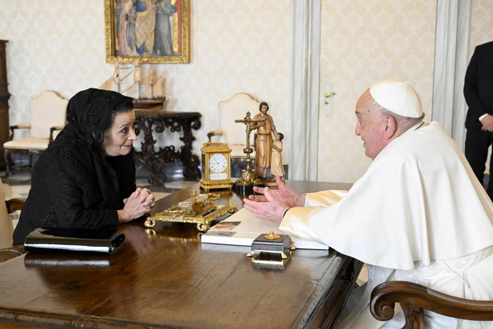 President meets Pope in private audience - The Malta Independent