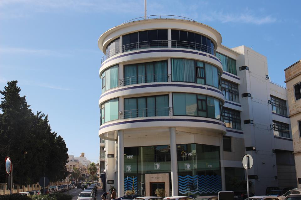 Government should compensate businesses affected by power cuts, PN says