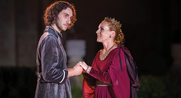 Daniel Formosa as Edmund, and Faye Paris as Goneril 