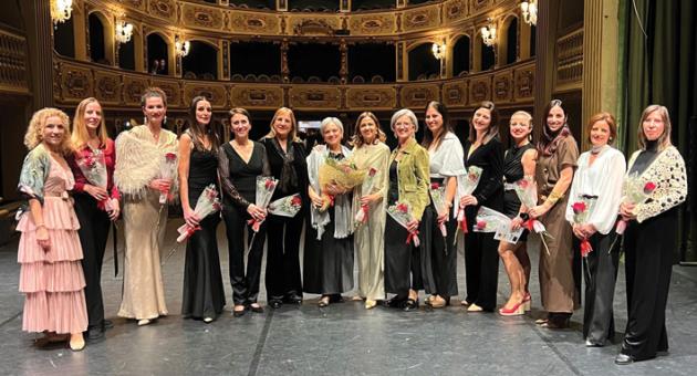 Johane Casabene, Linda Sarok, Nicola Fenech, Mandy Ellul Bonici, Anne Gatt Cavallo, Mireille Coleiro, Tanya Bayona, Brigitte Gauci Borda, Theresa Lungaro Mifsud, Ingrid Scerri, Rowena Grech, Pamela