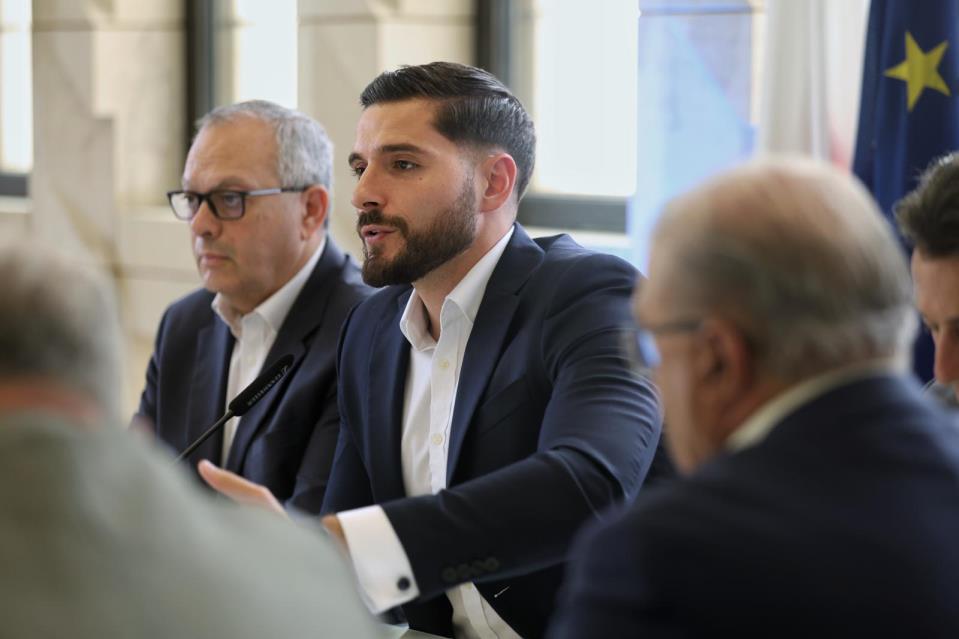 ‘Clear plan with solutions needed to address power-cut crisis,’ PN says in social partners meeting