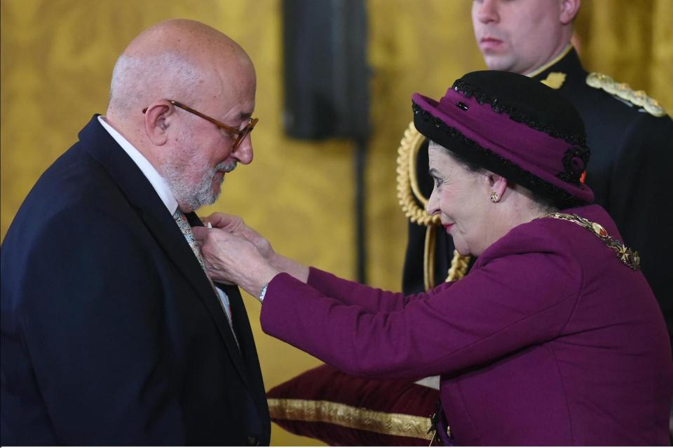 Joseph Farrugia returns Ġieħ ir-Repubblika award following Yorgen Fenech acquittal